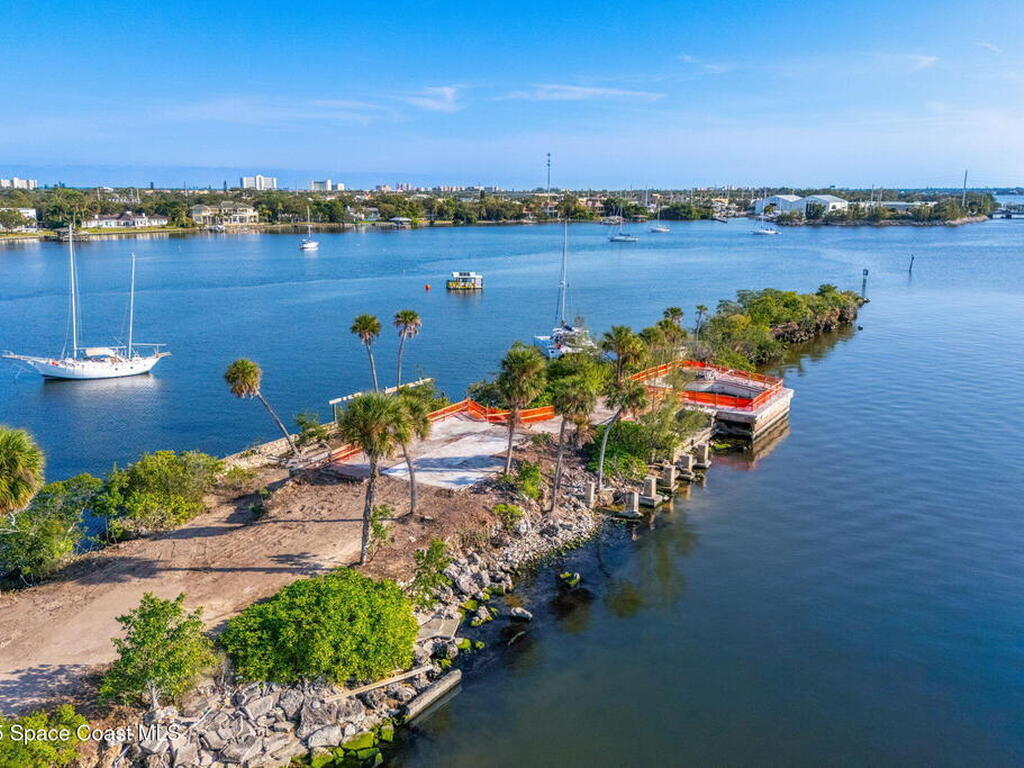 11680 Dragon Point Drive, Merritt Island, FL 32952