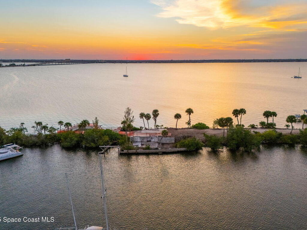 11680 Dragon Point Drive, Merritt Island, FL 32952