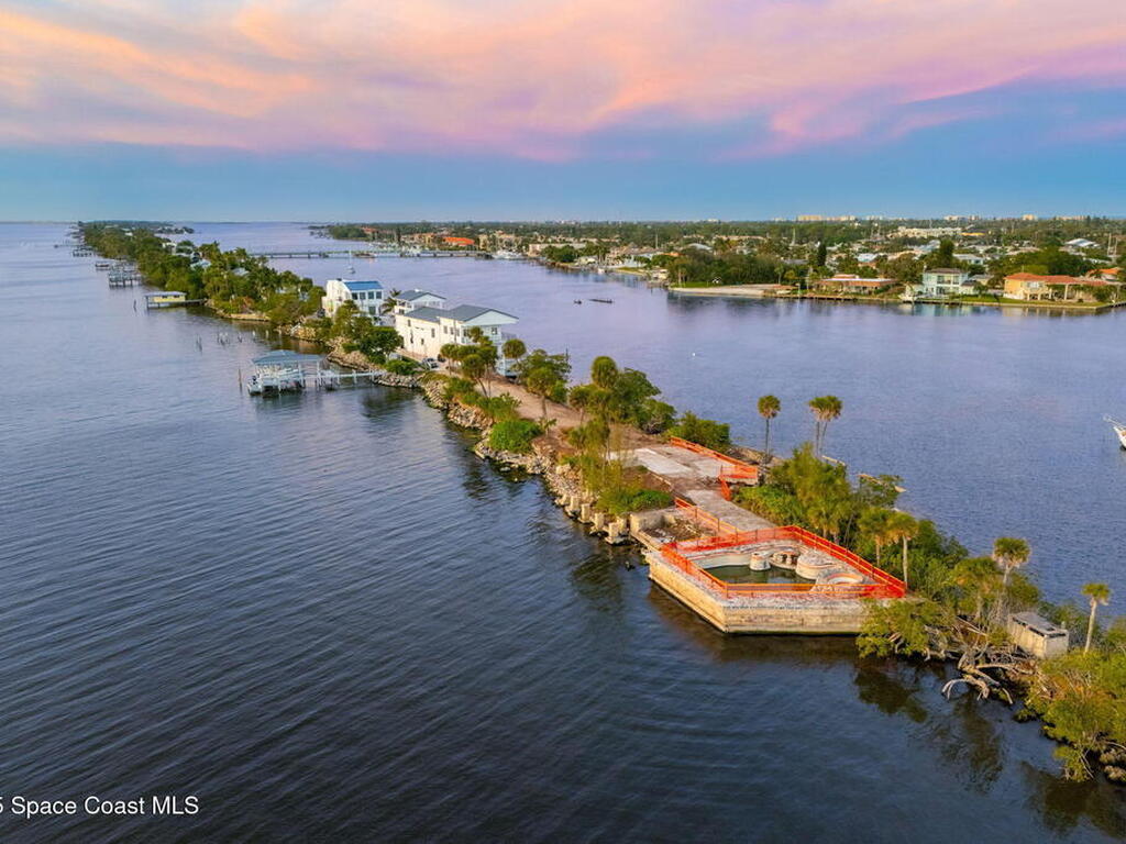 11680 Dragon Point Drive, Merritt Island, FL 32952