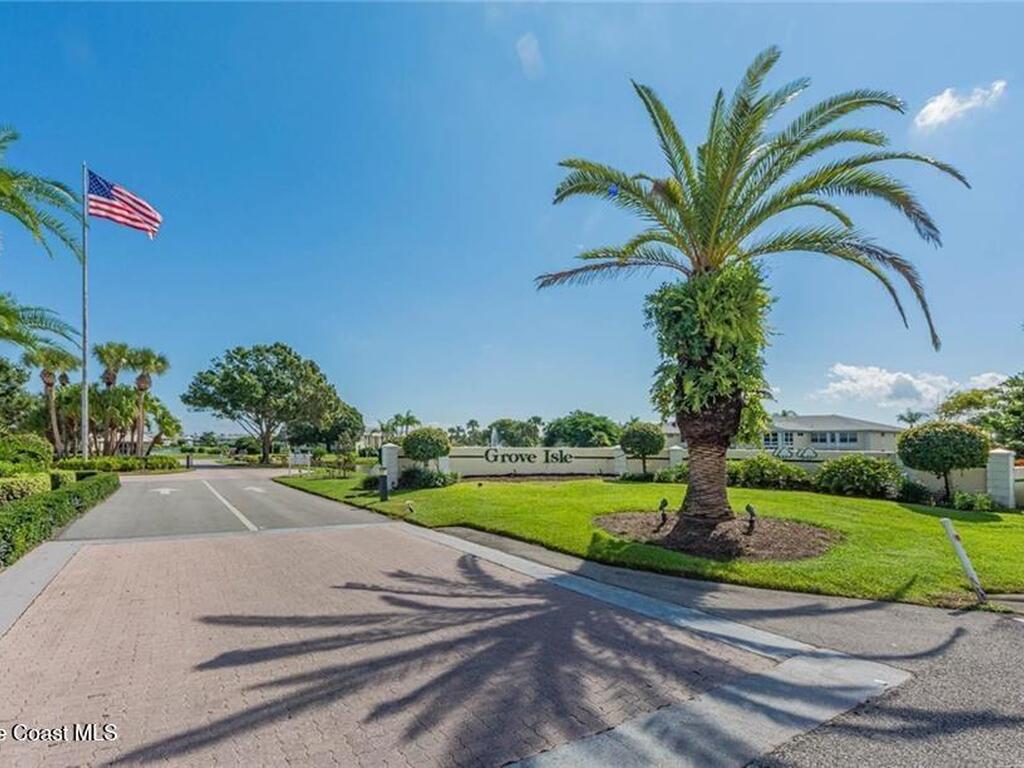 464 Grove Isle Circle, Vero Beach, FL 32962