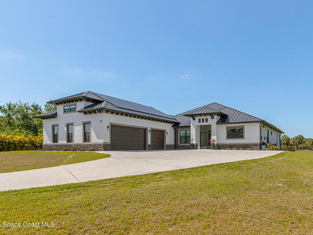 300 Pinto Lane, Palm Bay, FL 32909