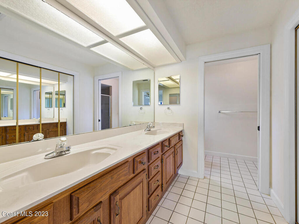 2100 Leeward Lane, Merritt Island, FL 32953