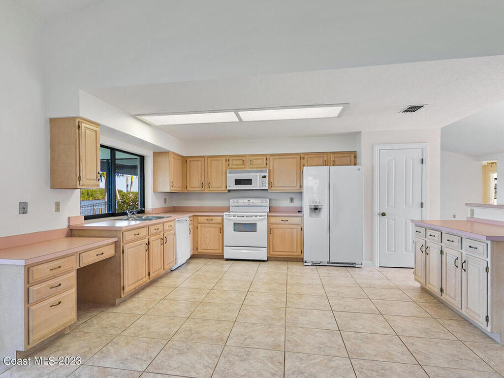 2100 Leeward Lane, Merritt Island, FL 32953