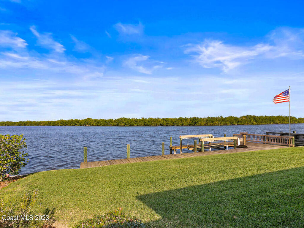 2100 Leeward Lane, Merritt Island, FL 32953