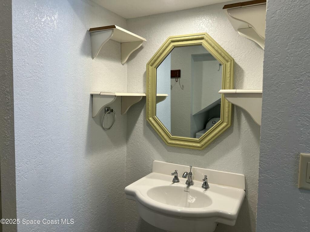 6031 Barna Avenue, Titusville, FL 32780