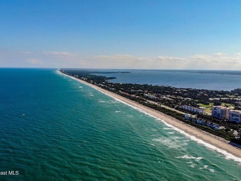 240 Hammock Shore Drive, Melbourne Beach, FL 32951