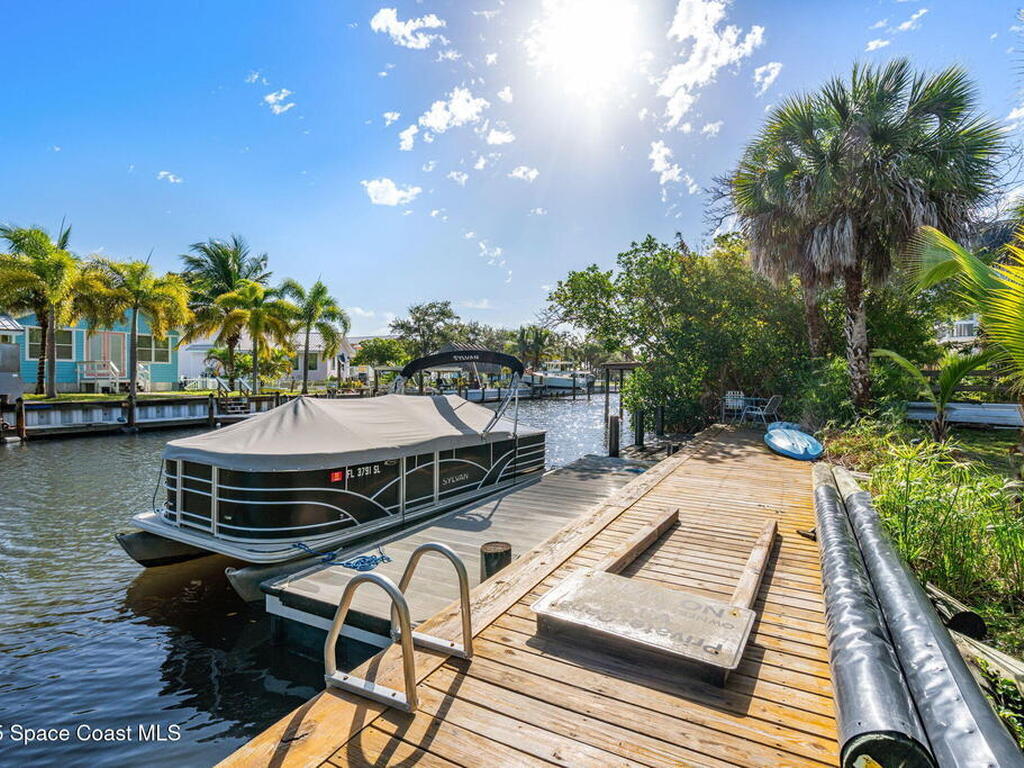 42 Vip Island Unit A, Grant-Valkaria, FL 32949