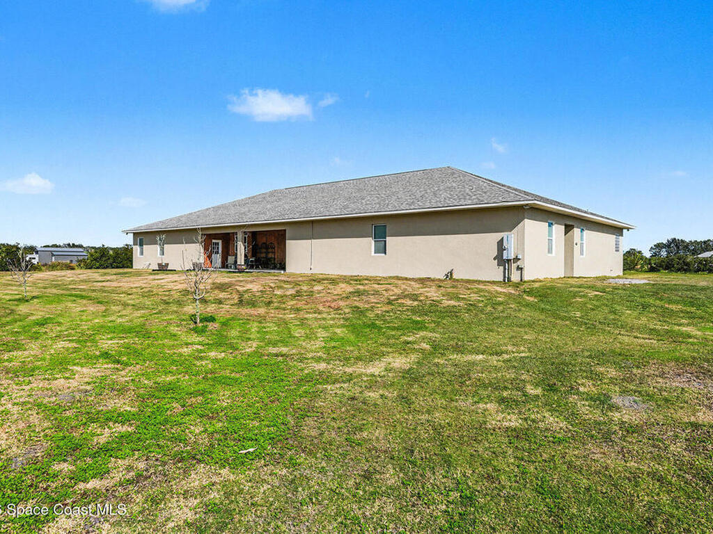 4960 Dixie Way, Mims, FL 32754