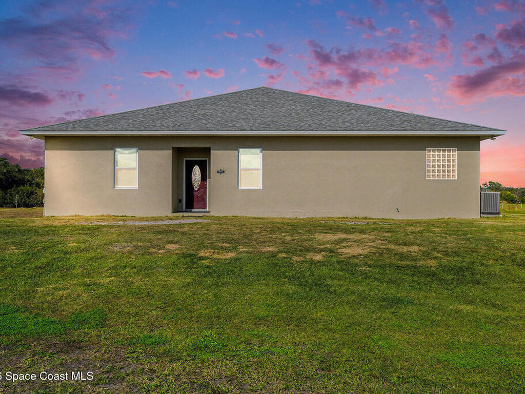 4960 Dixie Way, Mims, FL 32754