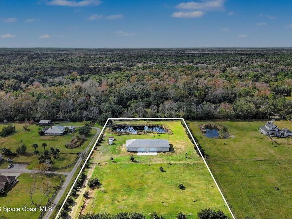 4960 Dixie Way, Mims, FL 32754