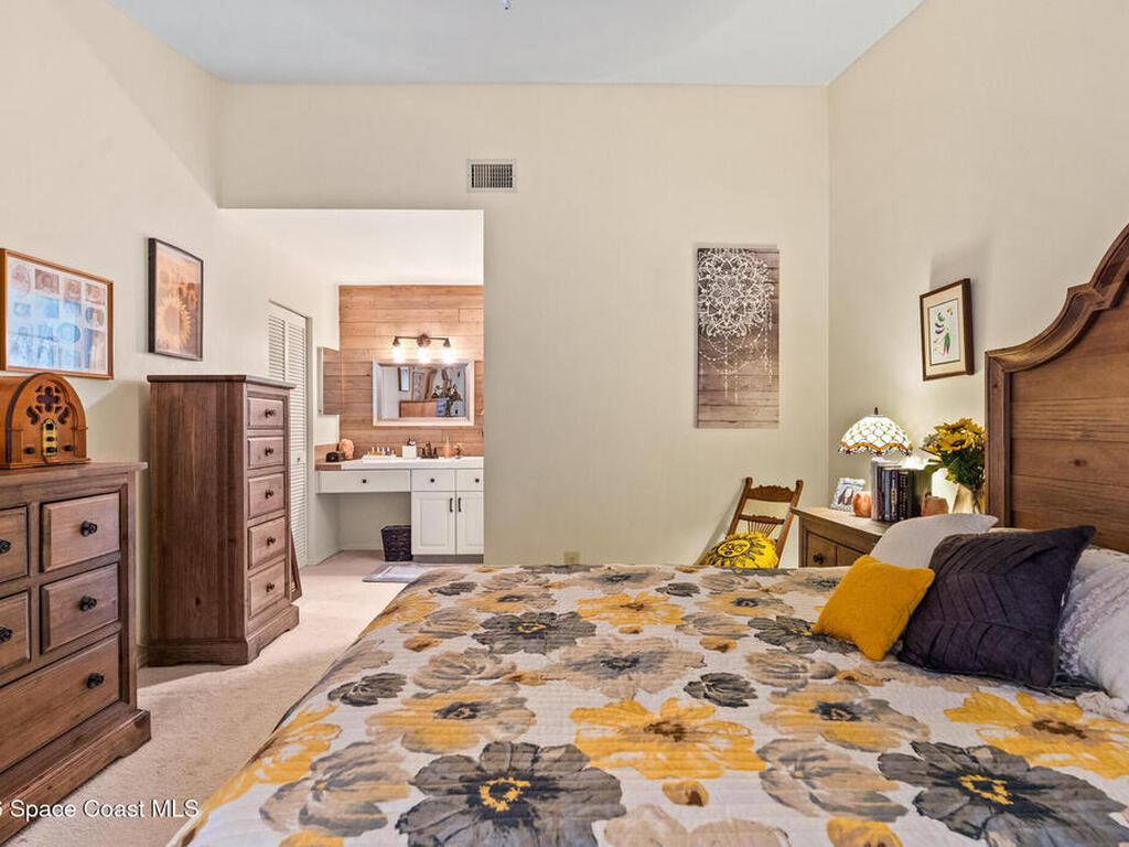 742 Timber Ridge Trail, Vero Beach, FL 32962