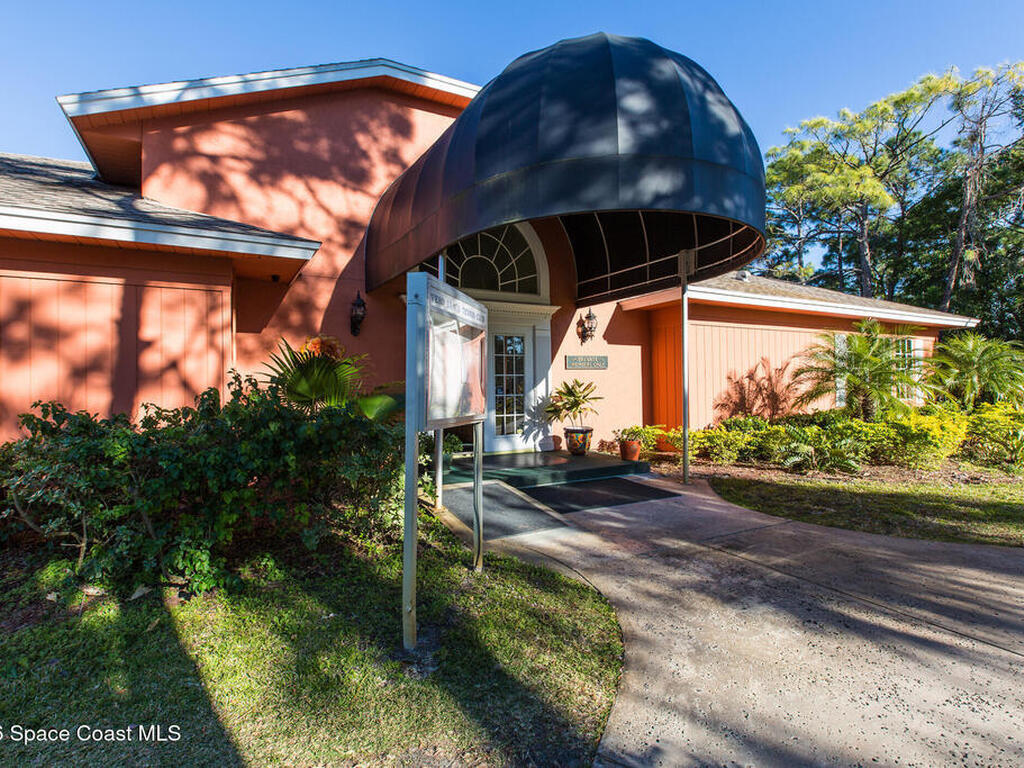 742 Timber Ridge Trail, Vero Beach, FL 32962