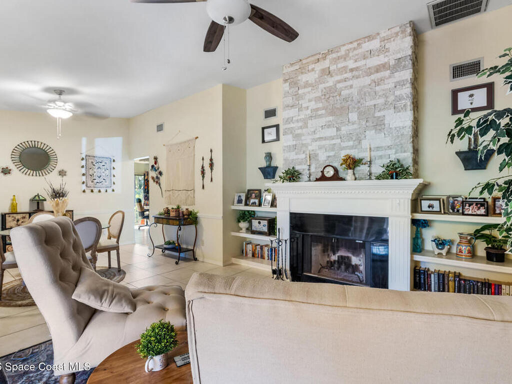 742 Timber Ridge Trail, Vero Beach, FL 32962