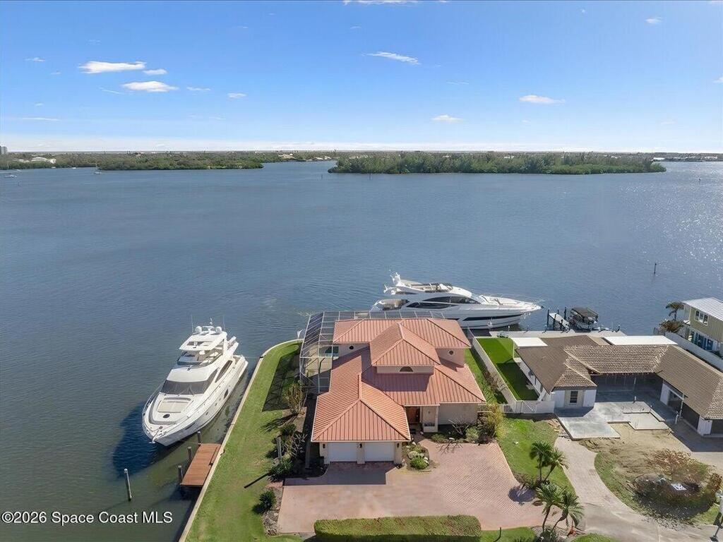 2 Sea Horse Lane, Vero Beach, FL 32960