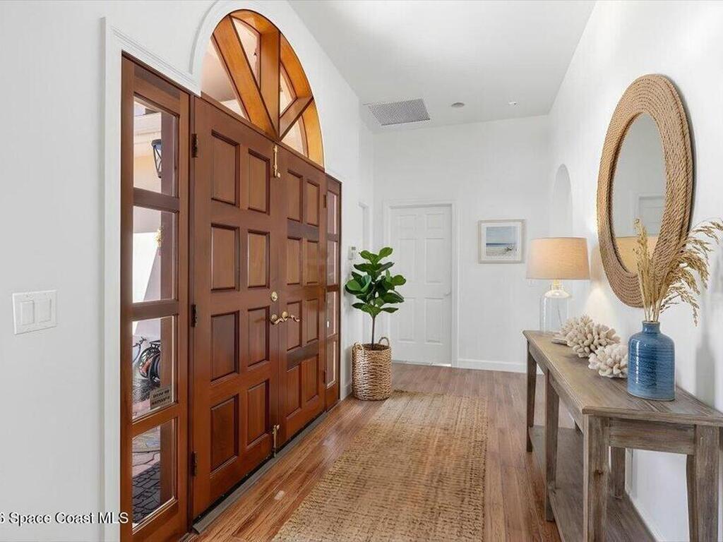 2 Sea Horse Lane, Vero Beach, FL 32960