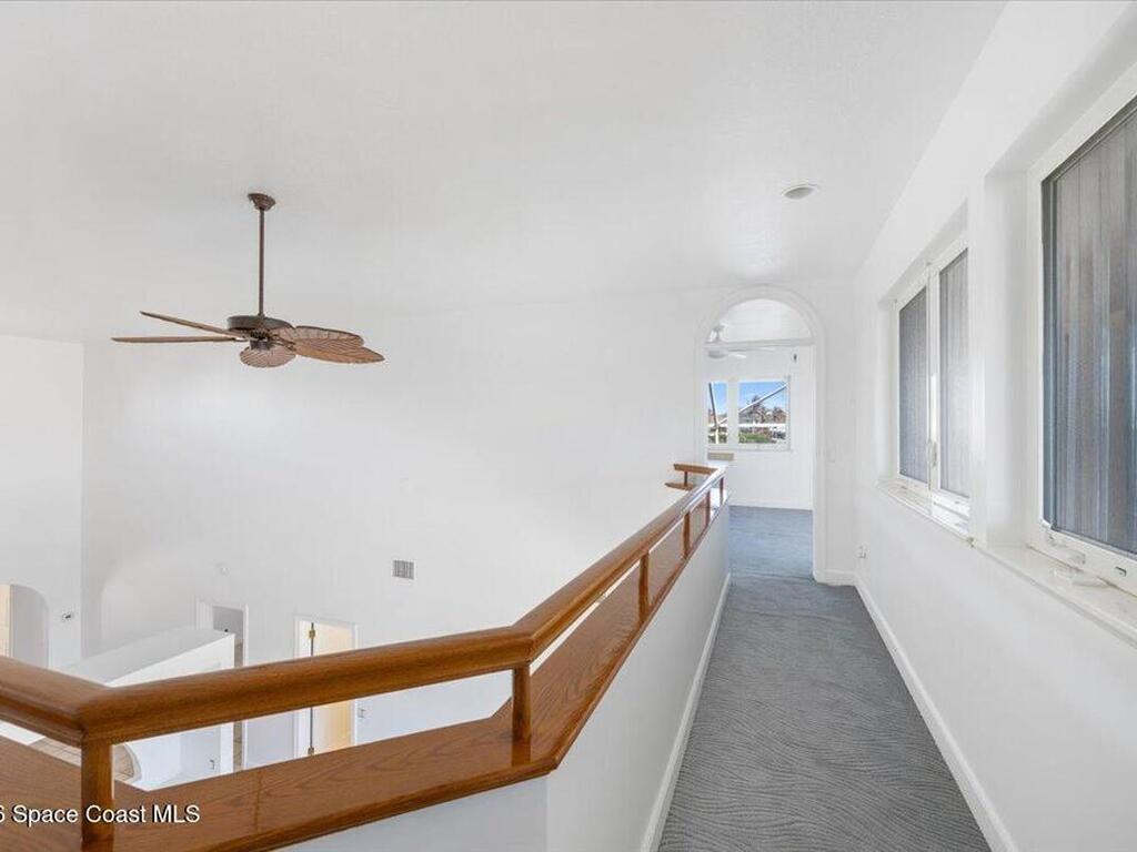 2 Sea Horse Lane, Vero Beach, FL 32960