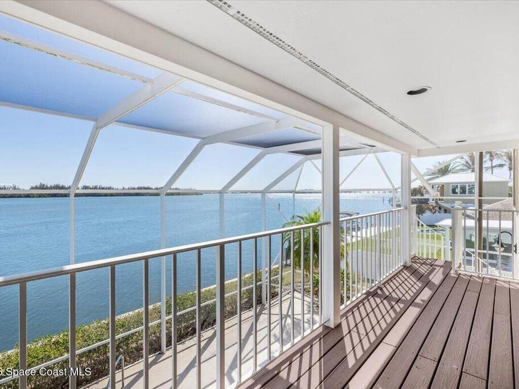 2 Sea Horse Lane, Vero Beach, FL 32960