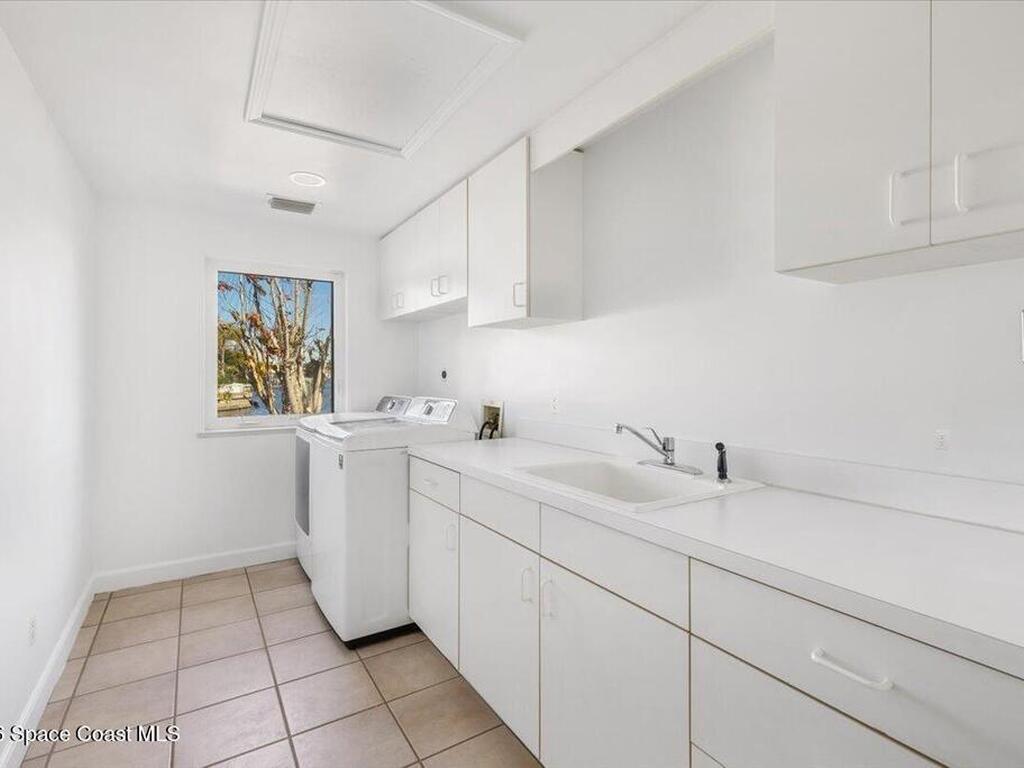 2 Sea Horse Lane, Vero Beach, FL 32960