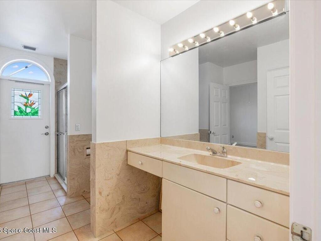 2 Sea Horse Lane, Vero Beach, FL 32960