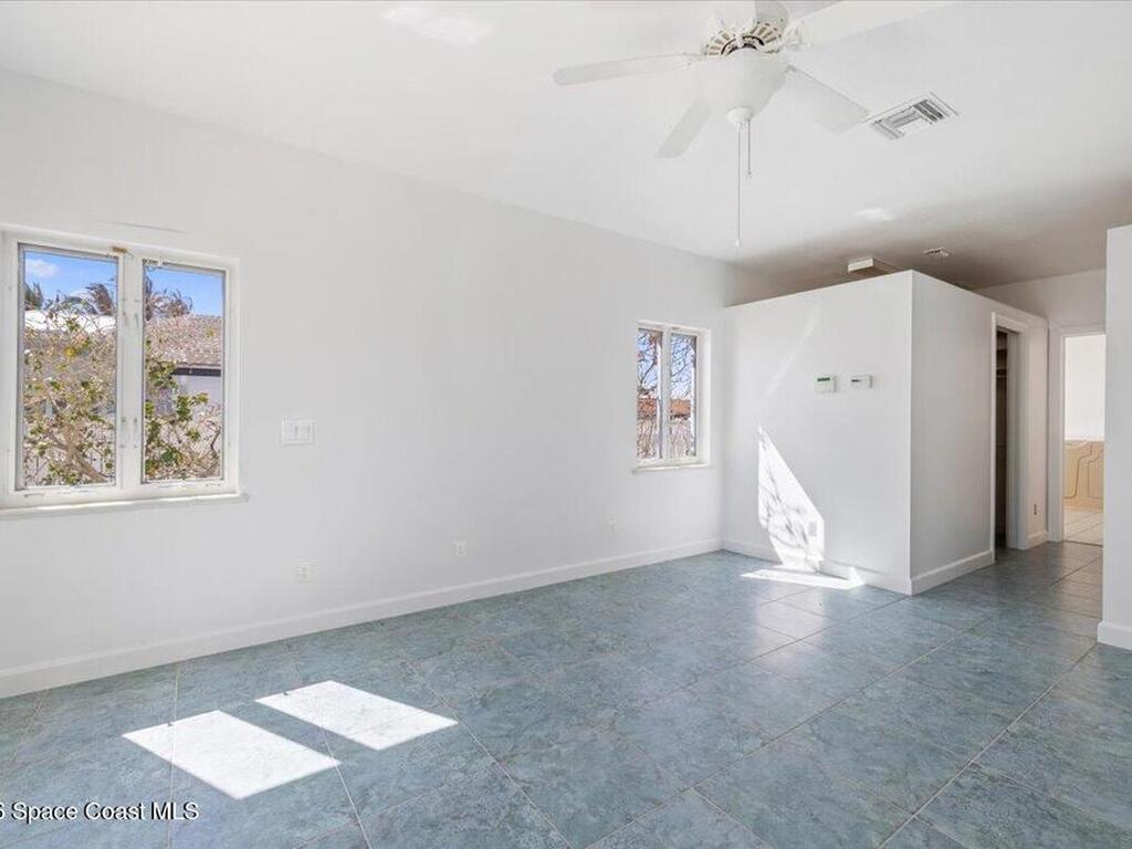 2 Sea Horse Lane, Vero Beach, FL 32960