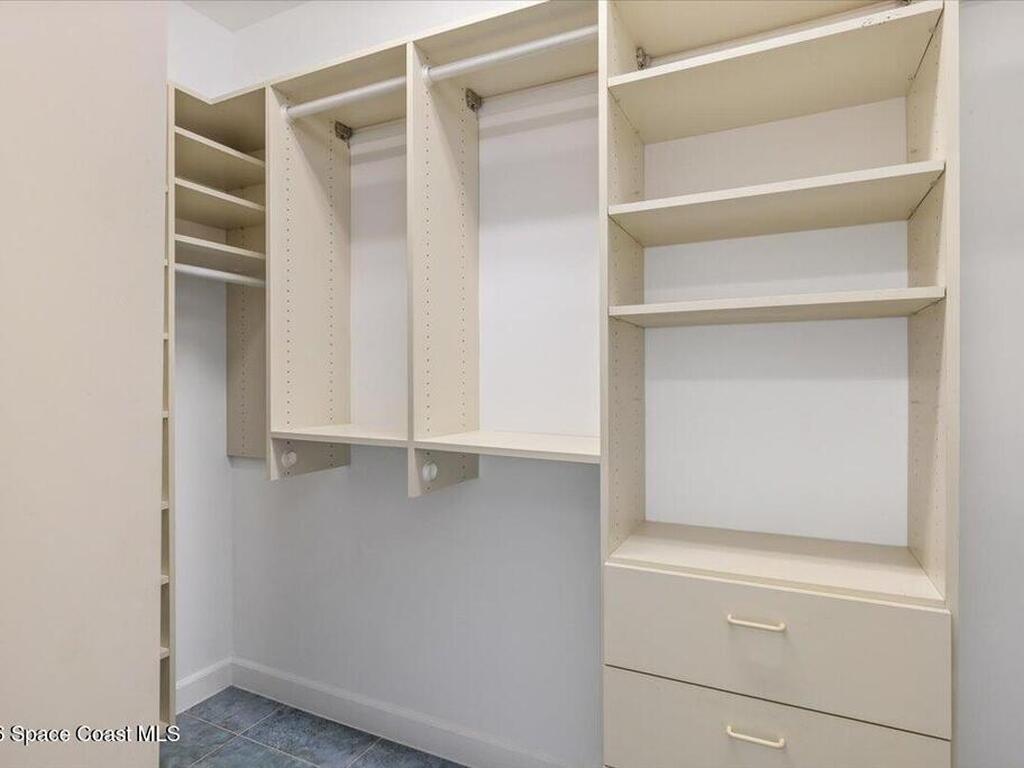 2 Sea Horse Lane, Vero Beach, FL 32960