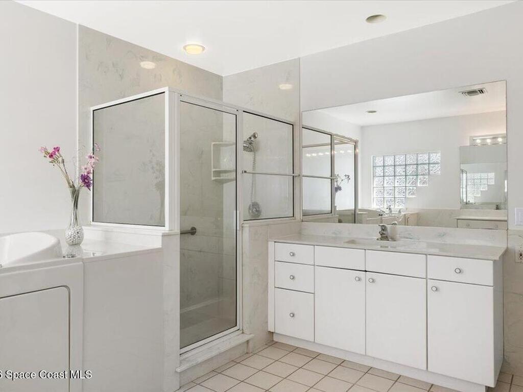 2 Sea Horse Lane, Vero Beach, FL 32960