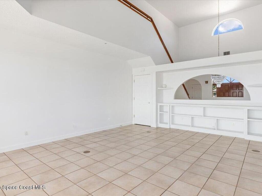 2 Sea Horse Lane, Vero Beach, FL 32960