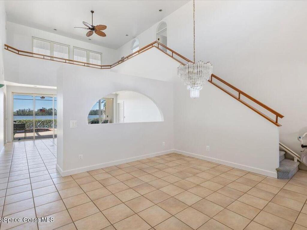 2 Sea Horse Lane, Vero Beach, FL 32960