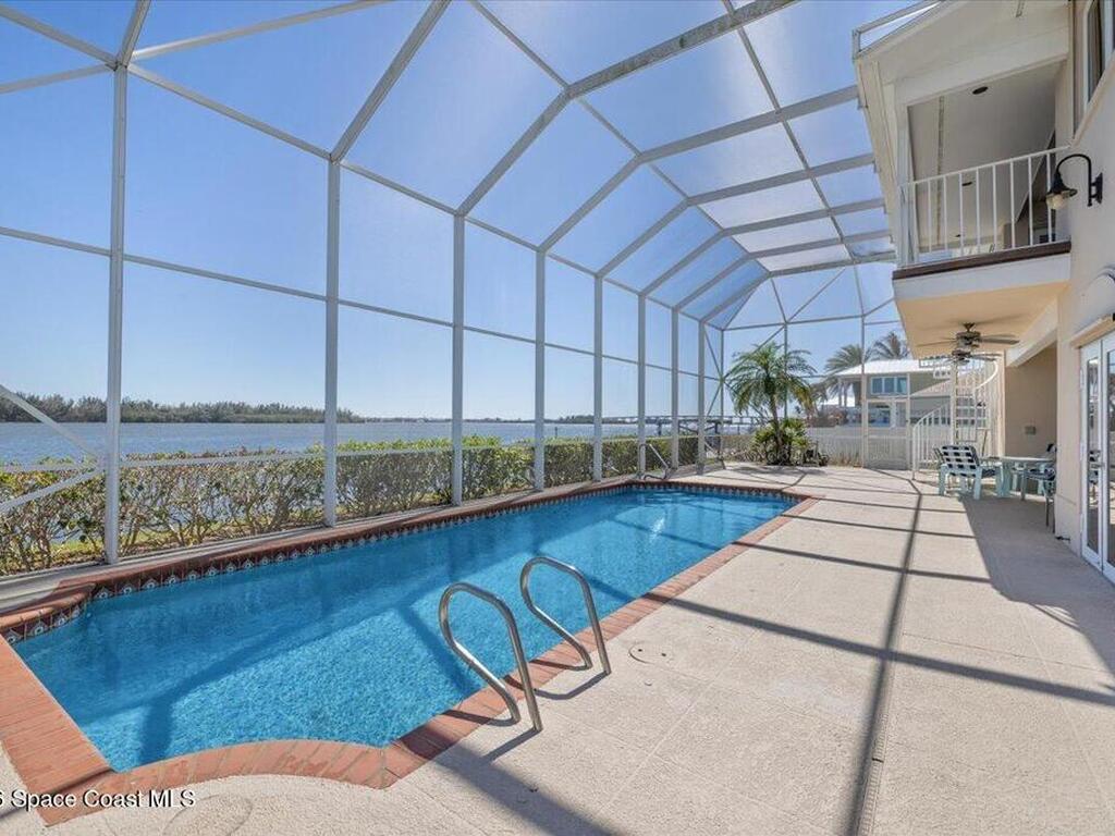 2 Sea Horse Lane, Vero Beach, FL 32960