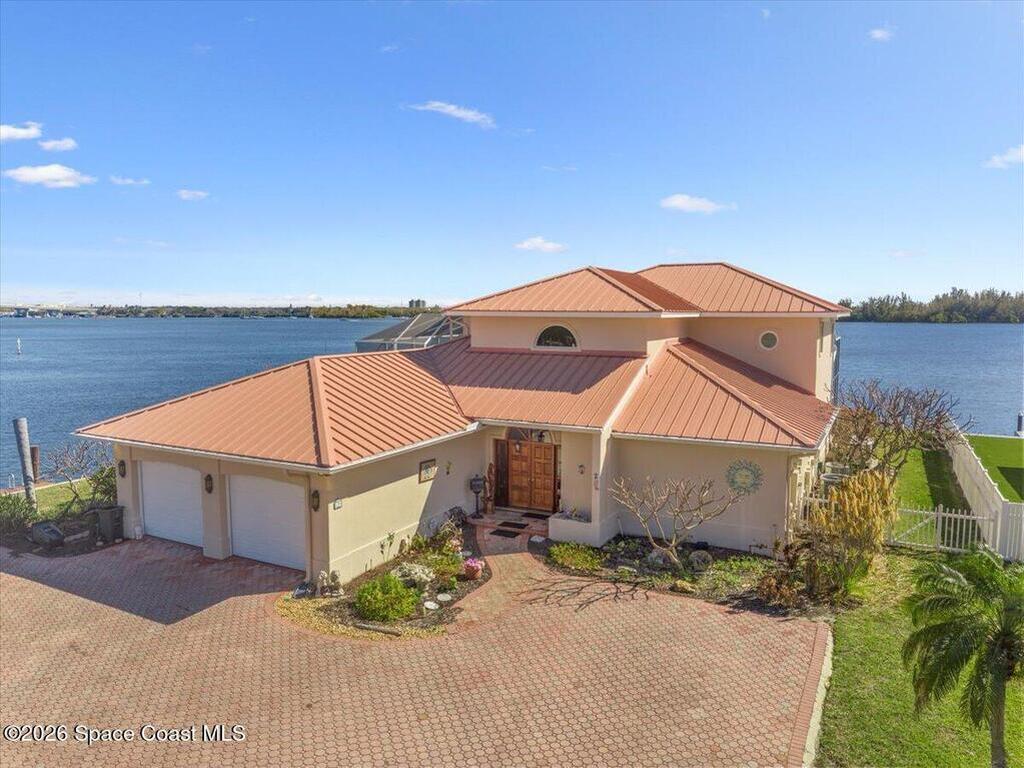 2 Sea Horse Lane, Vero Beach, FL 32960