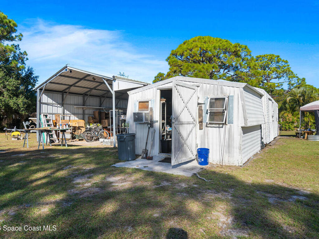 8280 Pine Ridge Trail, Sebastian, FL 32976