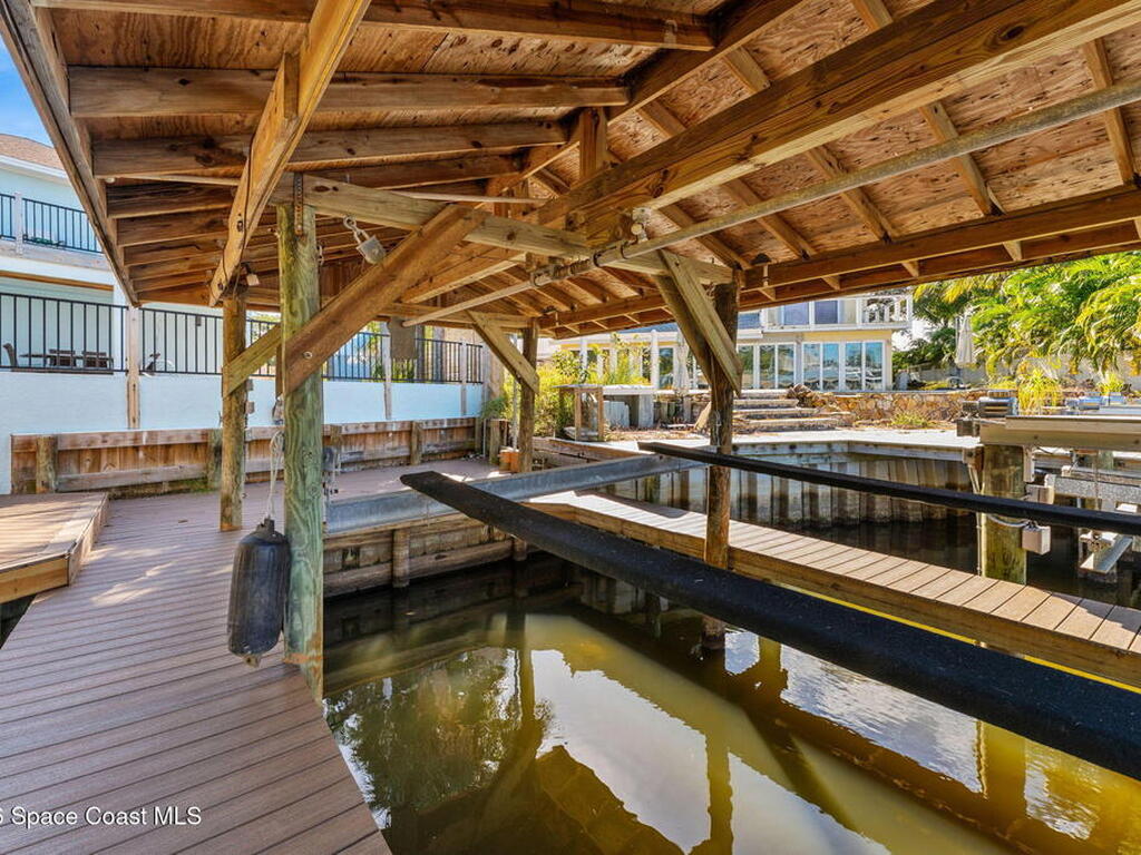 398 Riverview Lane, Melbourne Beach, FL 32951