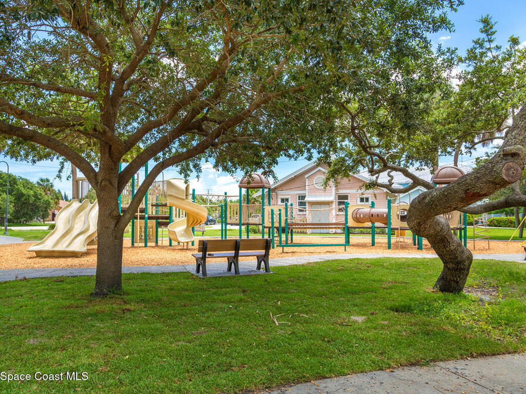 398 Riverview Lane, Melbourne Beach, FL 32951