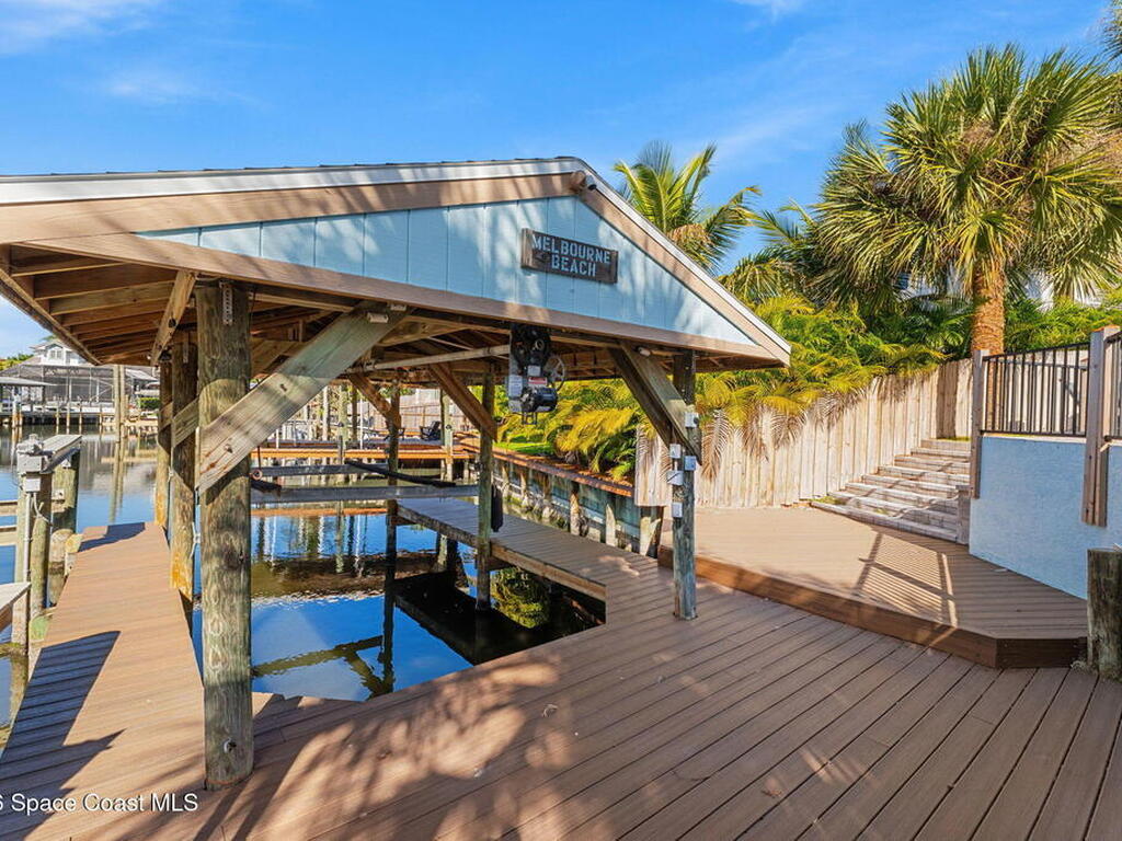 398 Riverview Lane, Melbourne Beach, FL 32951