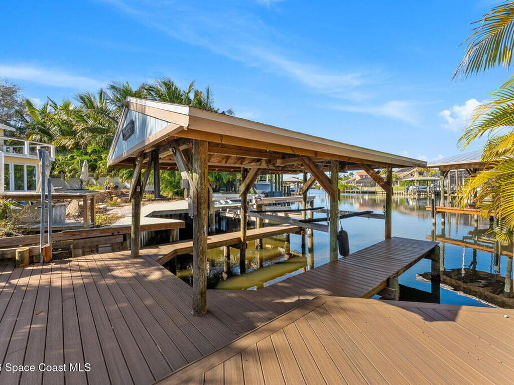 398 Riverview Lane, Melbourne Beach, FL 32951