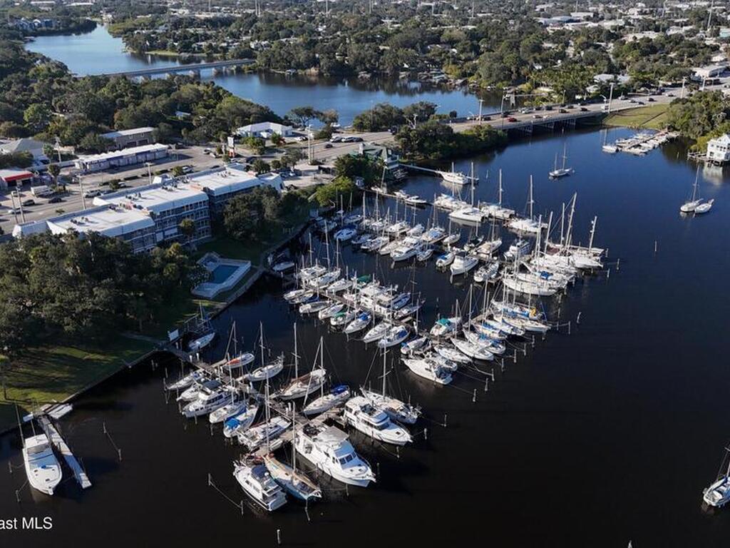 905 N Harbor City Boulevard, Melbourne, FL 32935