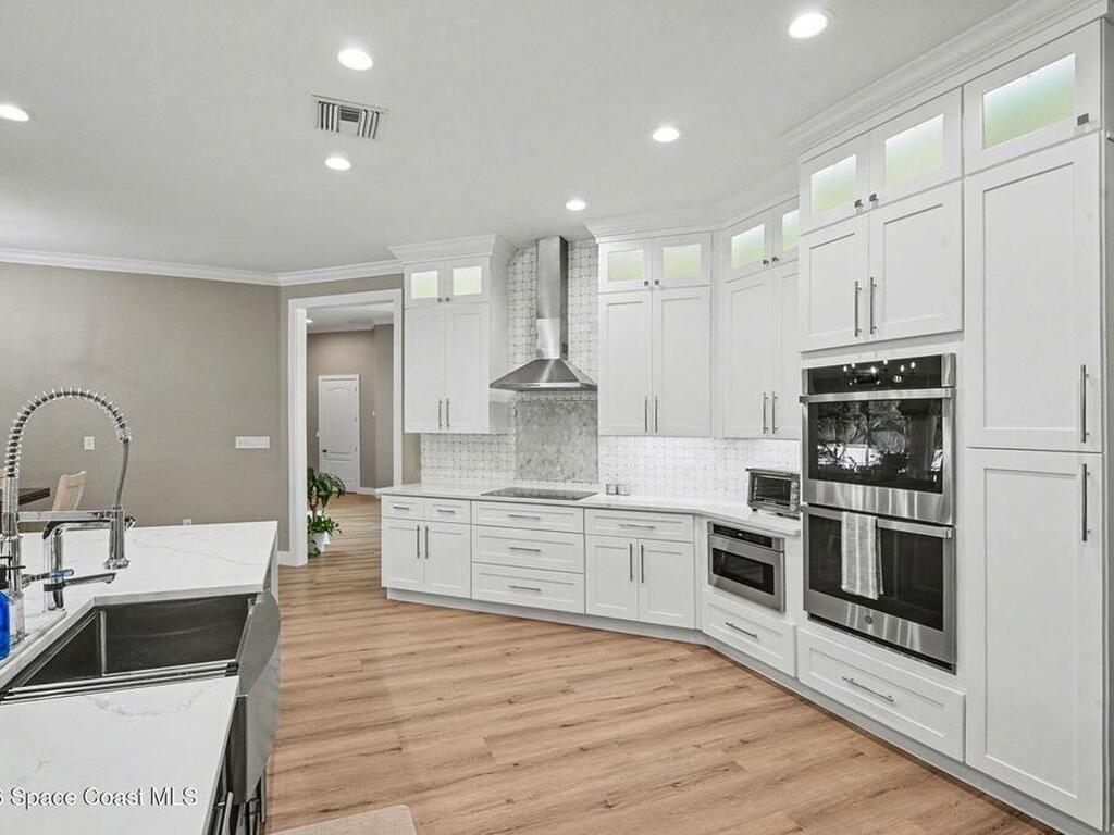 2795 Fawn Lake Boulevard, Mims, FL 32754