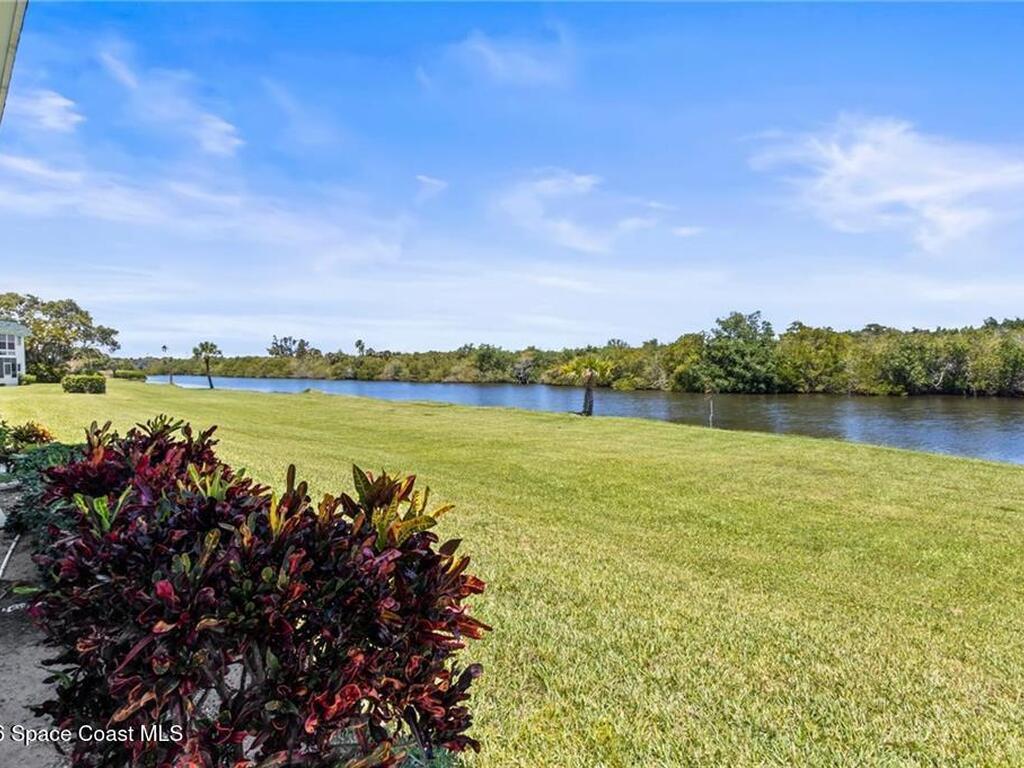 2800 Indian River Boulevard, Vero Beach, FL 32960