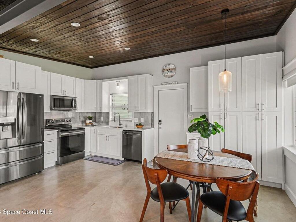 607 & 609 Madison Avenue, Cape Canaveral, FL 32920