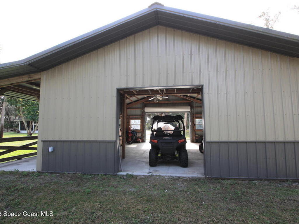 9673 Fleming Grant Road, Sebastian, FL 32976