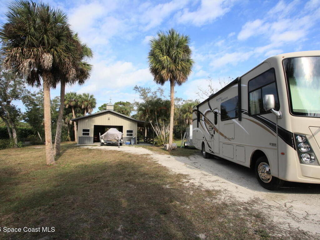 9673 Fleming Grant Road, Sebastian, FL 32976