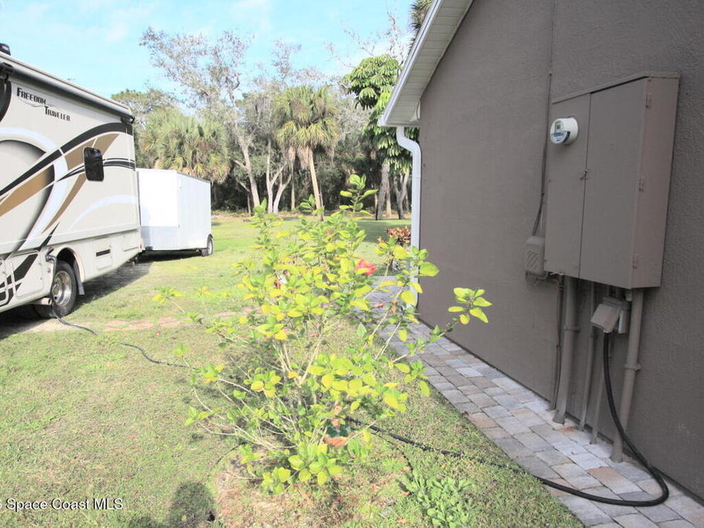 9673 Fleming Grant Road, Sebastian, FL 32976