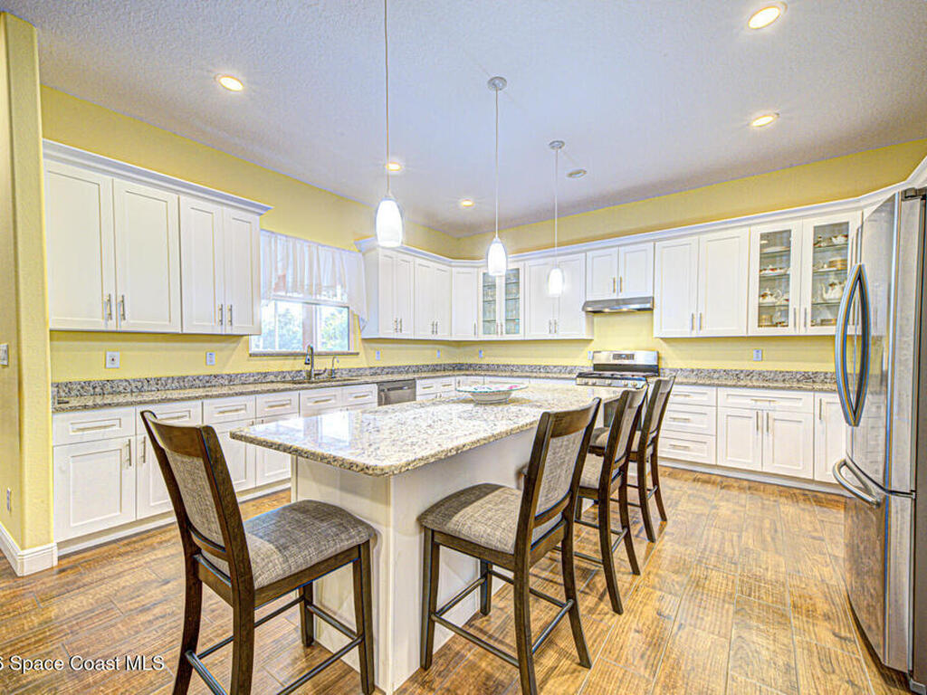 462 Gancedo Street, Palm Bay, FL 32908