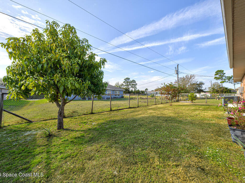 462 Gancedo Street, Palm Bay, FL 32908