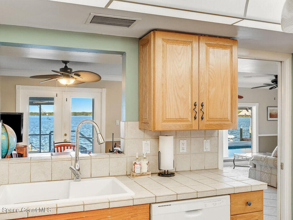 610 Paula Avenue, Merritt Island, FL 32953