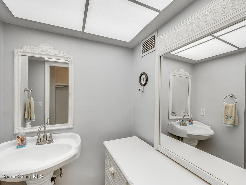 610 Paula Avenue, Merritt Island, FL 32953