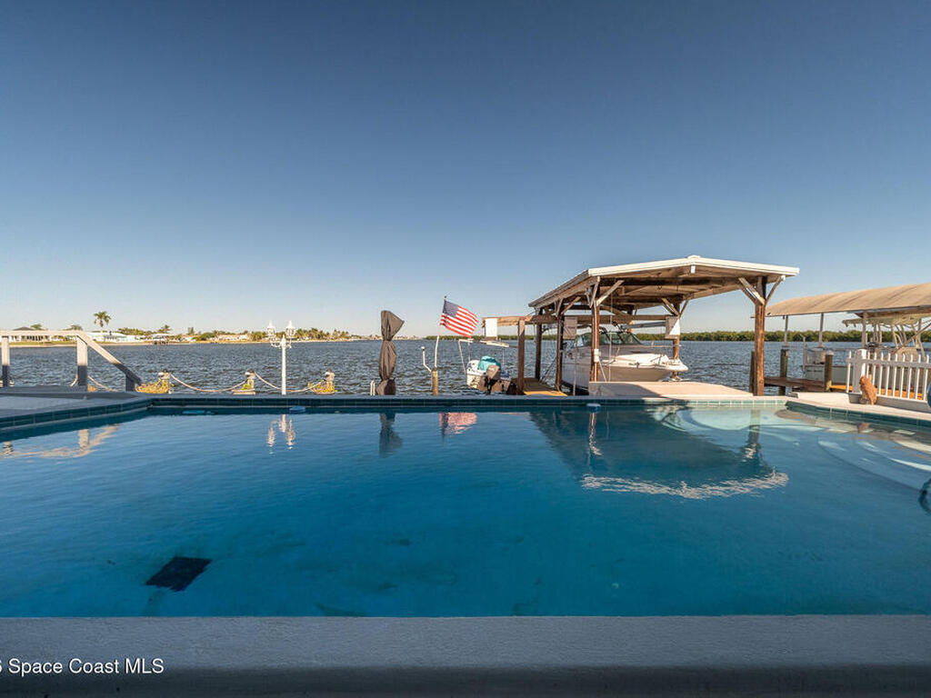 610 Paula Avenue, Merritt Island, FL 32953