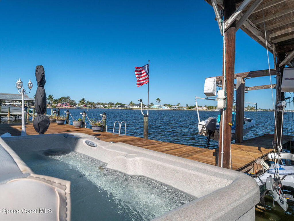 610 Paula Avenue, Merritt Island, FL 32953