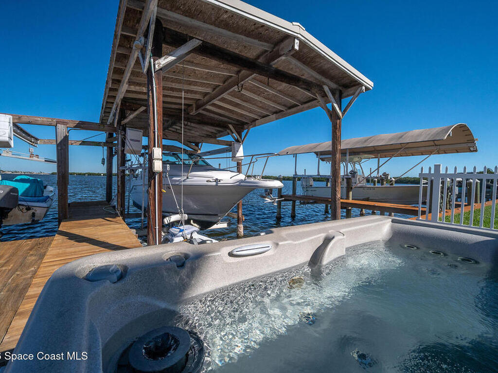 610 Paula Avenue, Merritt Island, FL 32953