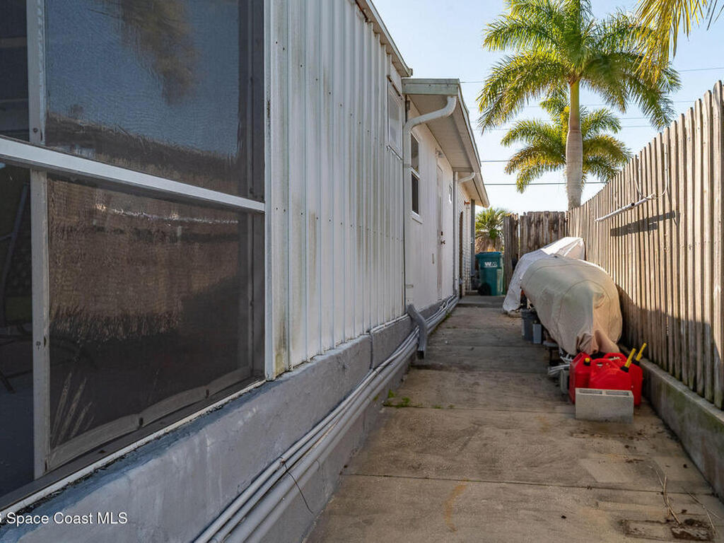 610 Paula Avenue, Merritt Island, FL 32953